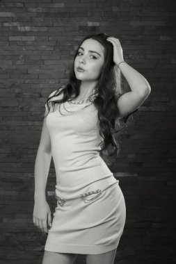 Güzel bir rakam ile güzel esmer