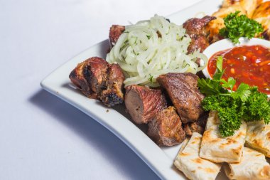 Izgarada pişmiş et farklı türleri