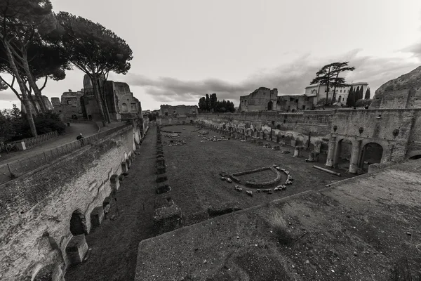 Rzym - 6 stycznia: Ulic w Rzymie, starożytnym Rzymie 6, 2016 w Rzym, Włochy. — Zdjęcie stockowe