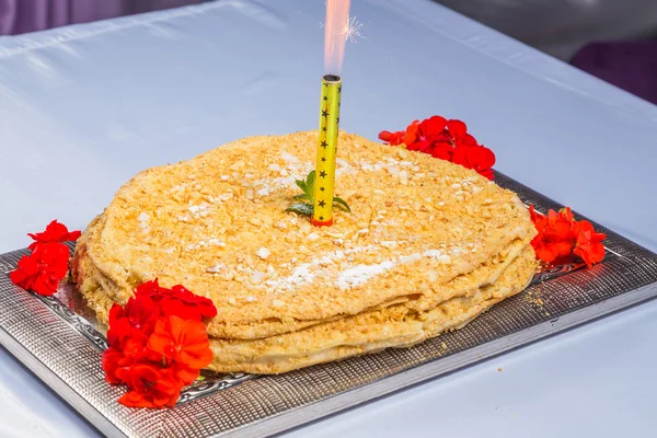 Торт Наполеона, смачна випічка на свято . — стокове фото