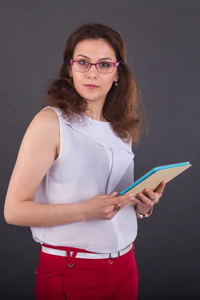 Beautiful, young business woman with tablet — Stock Photo, Image