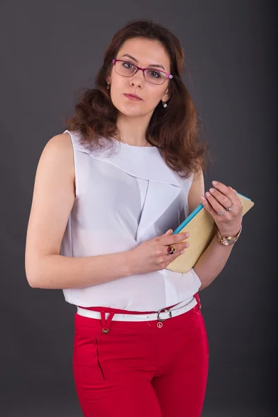 Beautiful, young business woman with tablet — Stock Photo, Image