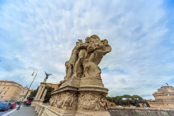 View of the Tiber River and Bridge in Rome — Stock Photo, Image