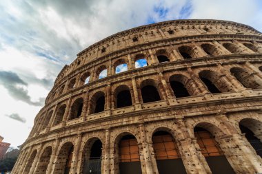 görkemli Coliseum. Güzel bir şehir.