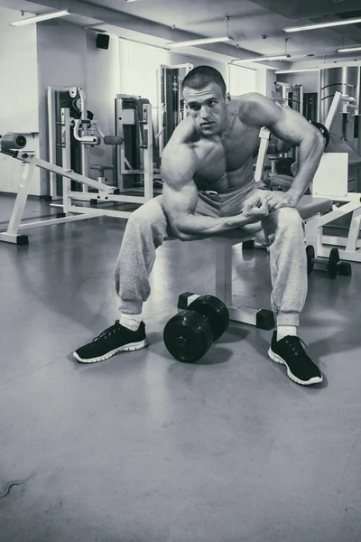 Training process men at the gym — Stock Photo, Image