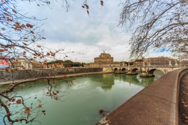 Roma - 12 Ocak: Roma, İtalya için 12 Ocak 2016 Tiber Nehri'nin güzel görünüm.