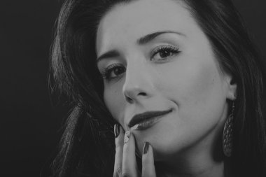 Güzel bir rakam ile güzel esmer