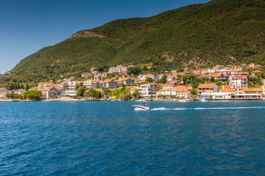 Karadağ 'ın güzel deniz kasabaları