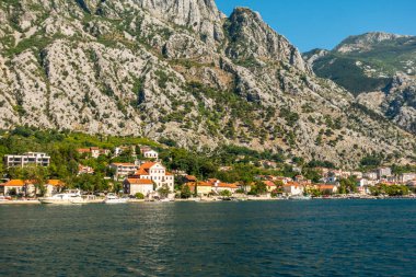Karadağ 'ın güzel deniz kasabaları