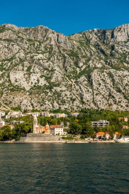 Karadağ 'ın güzel deniz kasabaları