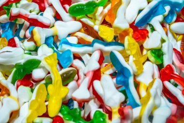 Bir sürü şekerli sakız.