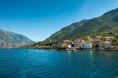 Karadağ 'ın güzel deniz kasabaları