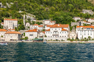 Karadağ 'ın güzel deniz kasabaları