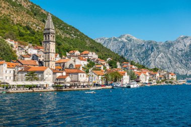 Karadağ 'ın güzel deniz kasabaları
