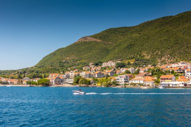 Karadağ 'ın güzel deniz kasabaları