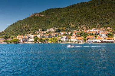 Karadağ 'ın güzel deniz kasabaları