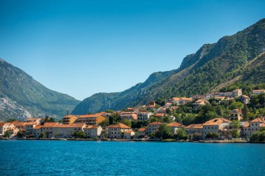 Karadağ 'ın güzel deniz kasabaları