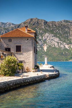 Karadağ 'ın güzel deniz kasabaları