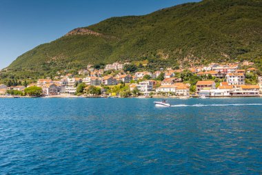 Karadağ 'ın güzel deniz kasabaları