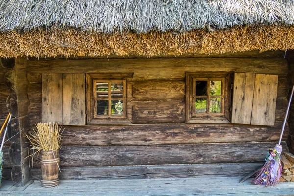 Domy Starożytnych Narodów Karpat — Zdjęcie stockowe