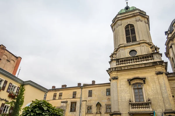 Lviv 'in güzel sokakları ve evleri