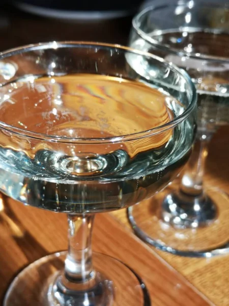 Verres Verre Avec Champagne Sur Table — Photo