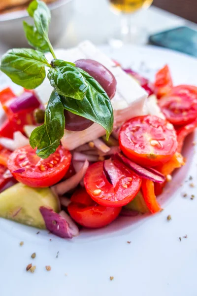 Ost Och Tomat Sallad Mat Bakgrund — Stockfoto