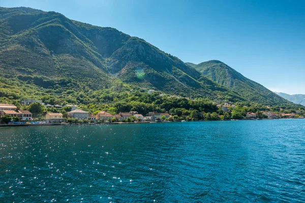 Karadağ Güzel Deniz Kasabaları — Stok fotoğraf