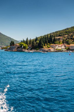 Karadağ 'ın güzel deniz kasabaları