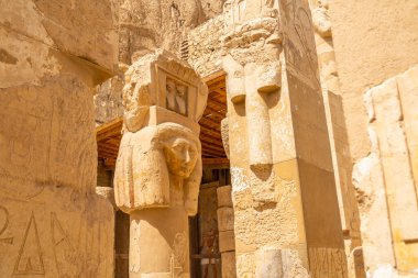 Mısır 'daki Antik Hatshepsut Tapınağı
