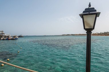 Güzel deniz pantonu ve kumsal