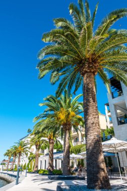 Karadağ 'ın güzel deniz kasabaları