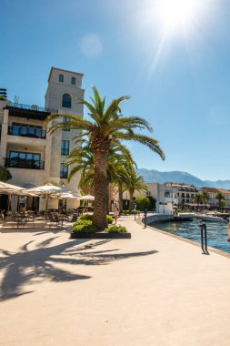 Karadağ 'ın güzel deniz kasabaları