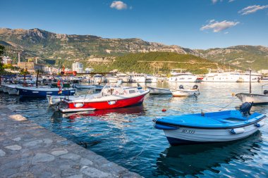 Karadağ 'ın güzel deniz kasabaları