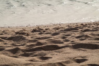 Sabah arkaplanda güzel bir deniz manzarası