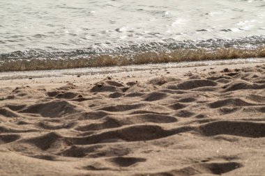 Sabah arkaplanda güzel bir deniz manzarası