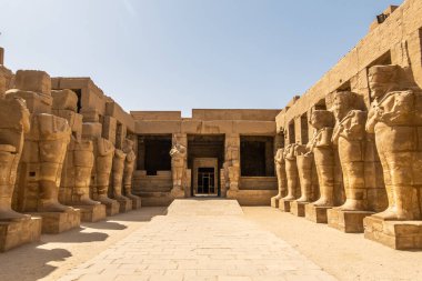 Mısır 'ın antik anıtları, Karnak tapınağı
