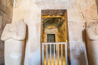 Mısır 'daki Antik Hatshepsut Tapınağı