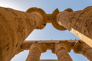 Mısır 'ın antik anıtları, Karnak tapınağı