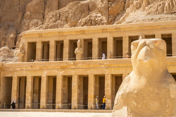 エジプトのハトシェプストの古代寺院 — ストック写真