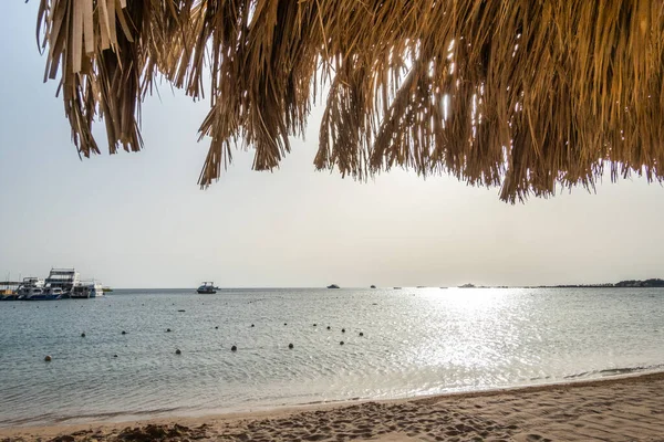 Bellissimo Mare Beatch Sullo Sfondo Del Mattino — Foto Stock