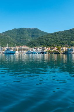 Karadağ 'ın güzel deniz kasabaları