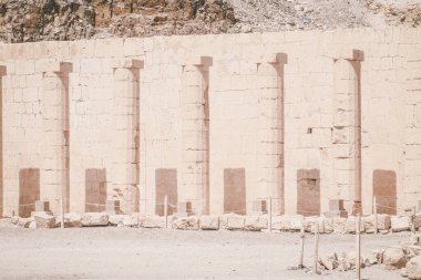 Mısır 'daki Antik Hatshepsut Tapınağı