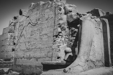 Mısır 'ın antik anıtları, Karnak tapınağı