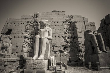 Mısır 'ın antik anıtları, Karnak tapınağı