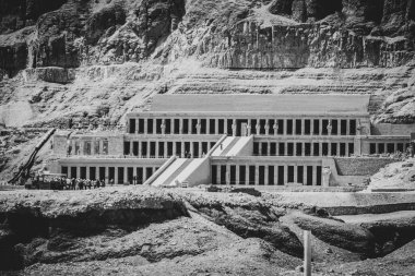 Mısır 'daki Antik Hatshepsut Tapınağı