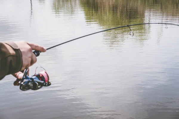 Pesca Alla Trota Sul Lago Ricreazione — Foto Stock