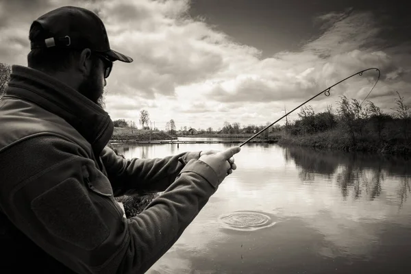 Pesca Alla Trota Sul Lago Ricreazione — Foto Stock