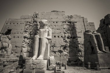 Mısır 'ın antik anıtları, Karnak tapınağı