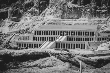 Mısır 'daki Antik Hatshepsut Tapınağı